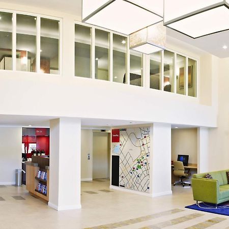 Towneplace Suites By Marriott Mississauga-Airport Corporate Centre Интерьер фото