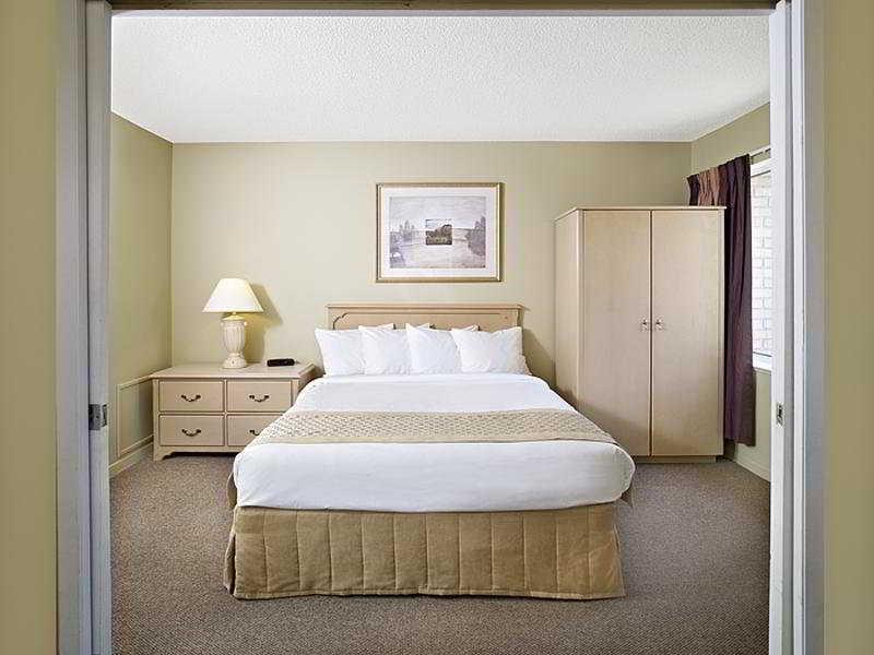 Towneplace Suites By Marriott Mississauga-Airport Corporate Centre Экстерьер фото