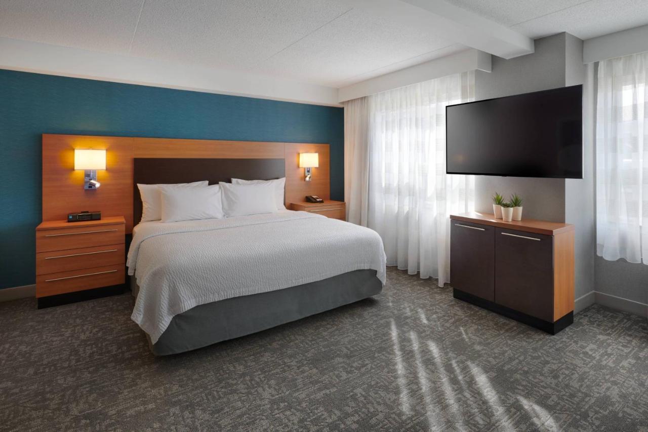 Towneplace Suites By Marriott Mississauga-Airport Corporate Centre Экстерьер фото