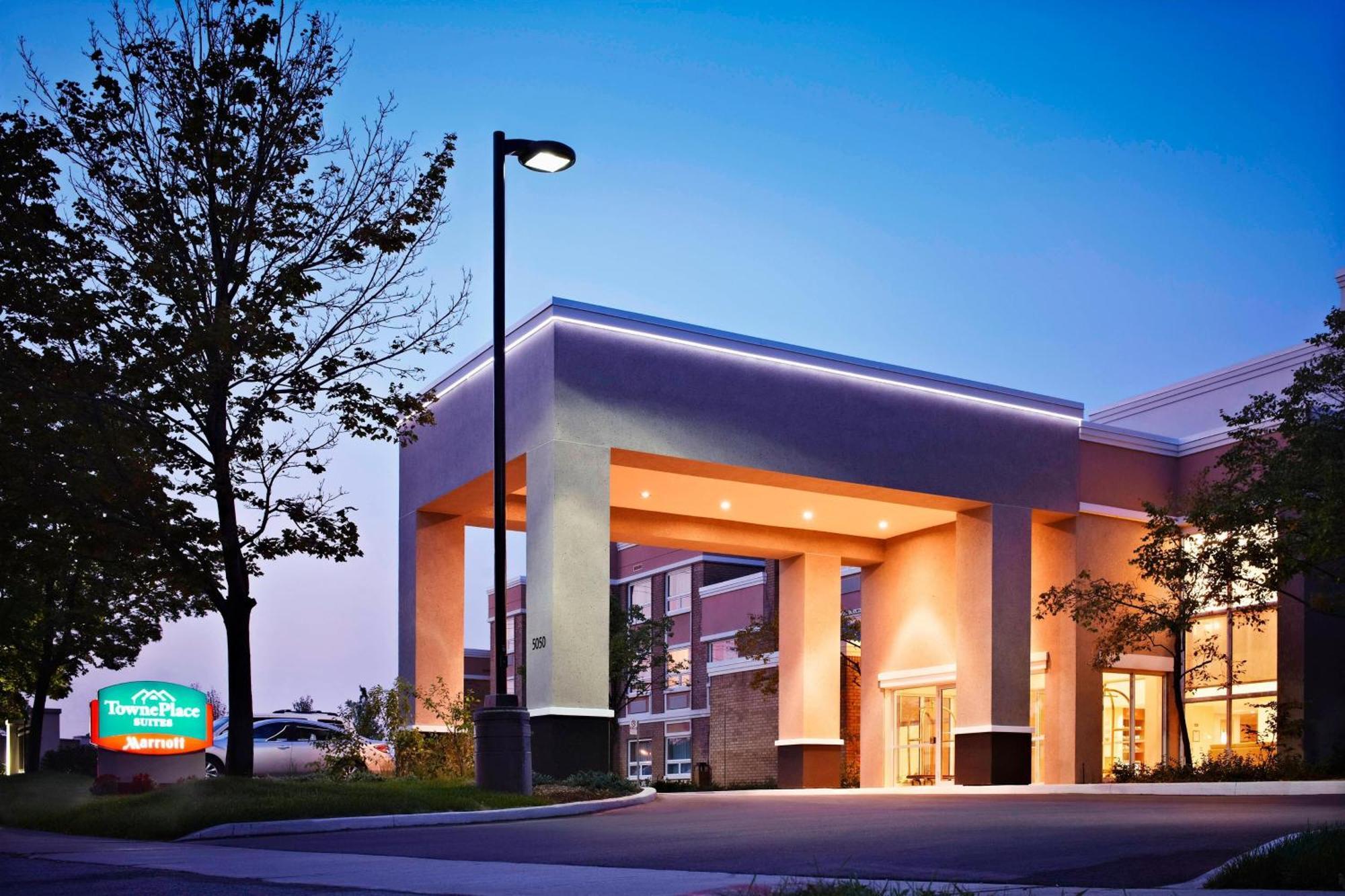 Towneplace Suites By Marriott Mississauga-Airport Corporate Centre Экстерьер фото